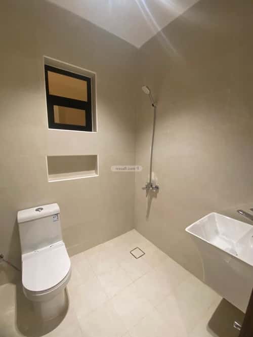 5 bedroom floor in Okaz 12
