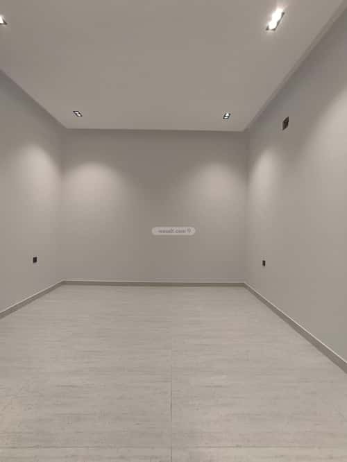 5 bedroom floor in Al Janadriyah 12