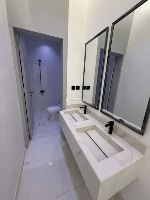 6 bedroom apartment in Al Janadriyah 2