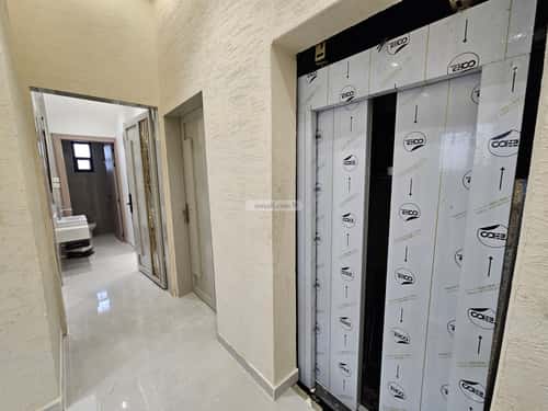 4 bedroom floor in Al Maizilah 7