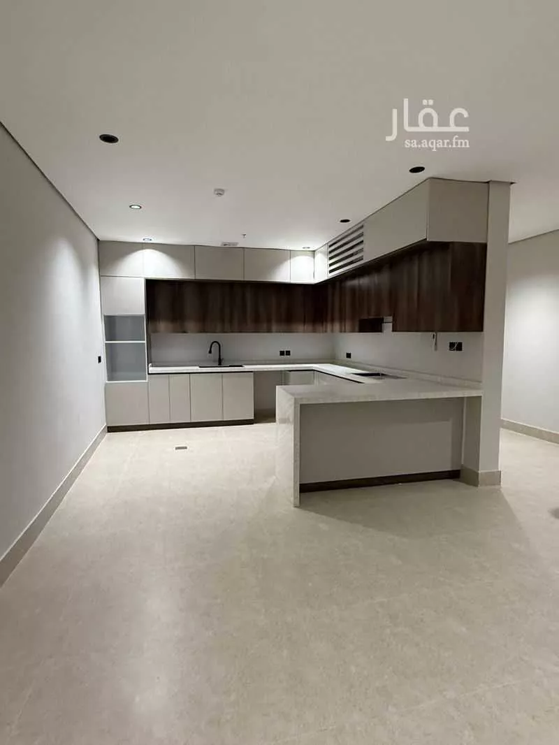 4 bedroom apartment in Al Khour 1