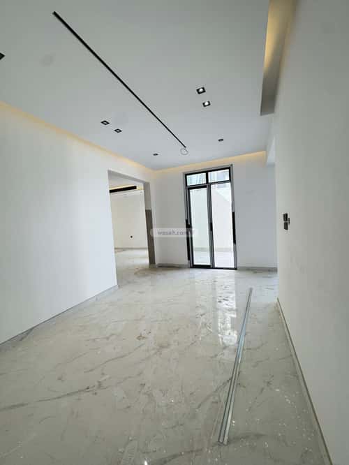 5 bedroom villa in Al Quds 16
