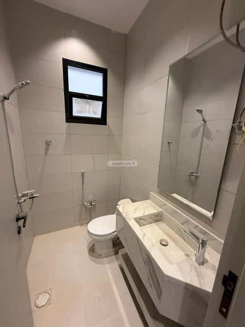 6 bedroom floor in Al Janadriyah 1