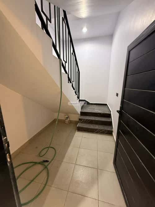 6 bedroom floor in Al Janadriyah 3