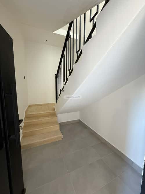 5 bedroom floor in Al Janadriyah 3