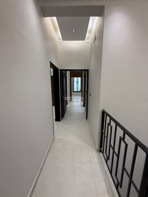 6 bedroom apartment in Al Janadriyah 4