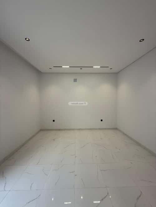 5 bedroom floor in Al Janadriyah 1