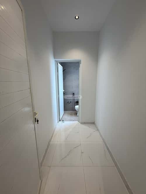 5 bedroom floor in Al Janadriyah 5