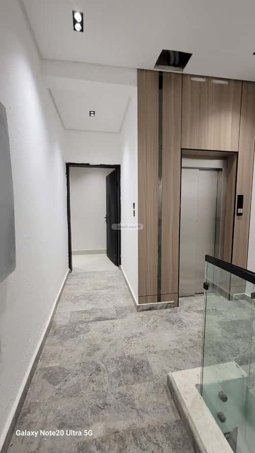 3 bedroom apartment in Al Janadriyah 7