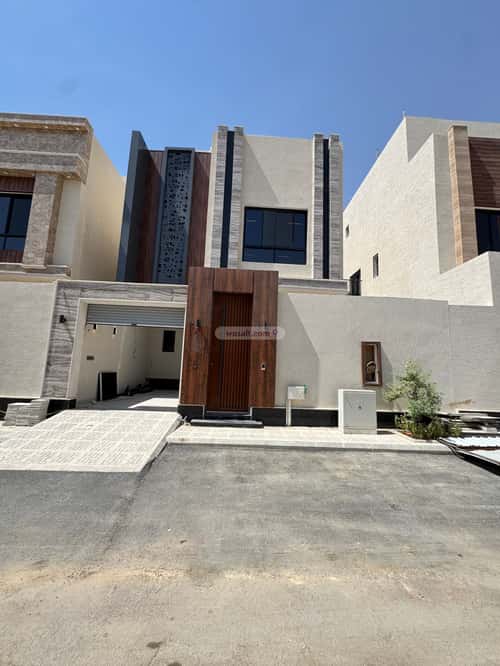 4 bedroom villa in Al Aridh 11