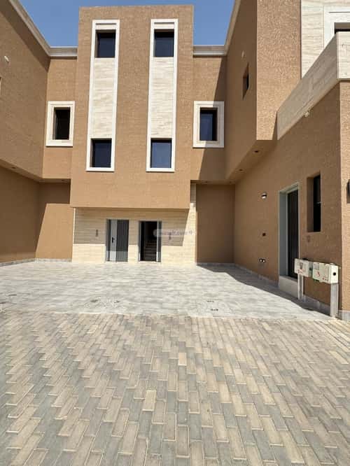 4 bedroom floor in Al Khaleej 17