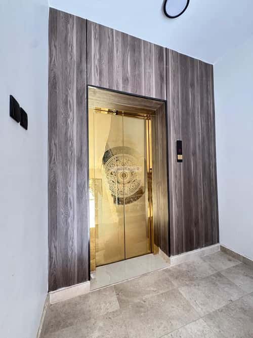 4 bedroom floor in Al Khaleej 4