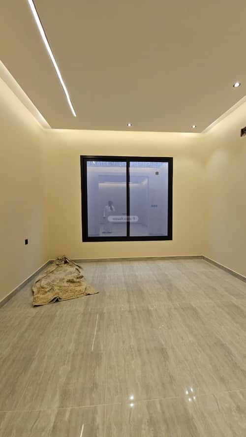 6 bedroom villa in Al Uraija Al Gharbi, Riyadh 17