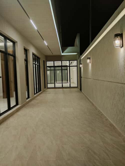 4 bedroom villa in Al Rimal 9