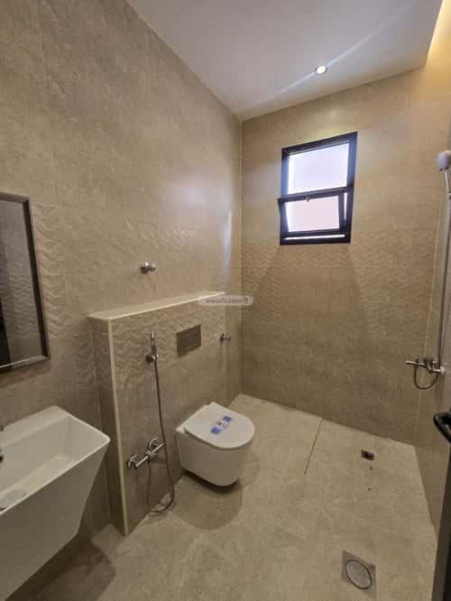 3 bedroom floor in Badr 6