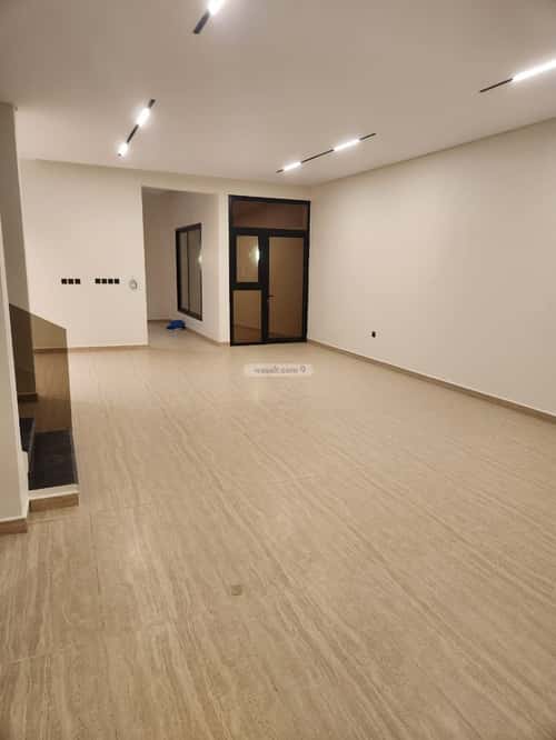5 bedroom villa in As Suwaidi Al Gharabi, Riyadh 4