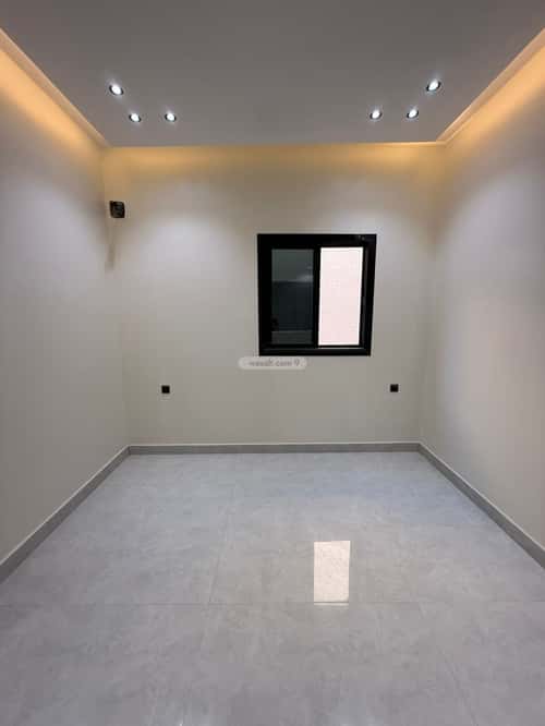 6 bedroom apartment in Al Rimal 3