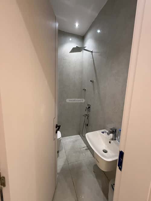 6 bedroom apartment in Al Rimal 4