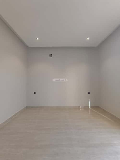 4 bedroom villa in Al Janadriyah 8