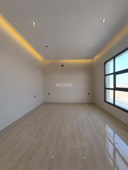 4 bedroom villa in Al Janadriyah 13