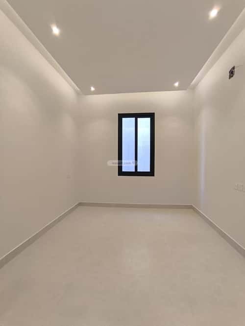 6 bedroom apartment in Al Maizilah 11