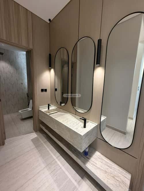 8 bedroom villa in Al Janadriyah 13