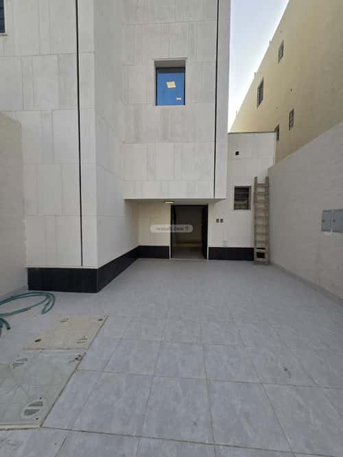 شقة 4 غرف في البيان 3