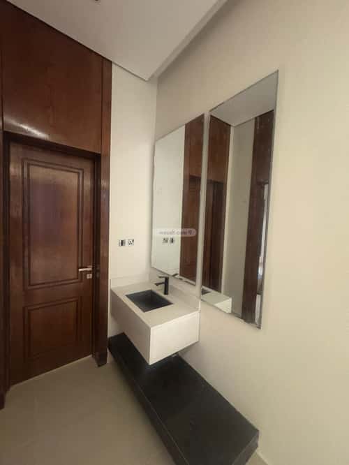 6 bedroom villa in Al Nadwah, Riyadh 11
