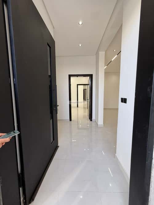 5 bedroom floor in Al Janadriyah 3