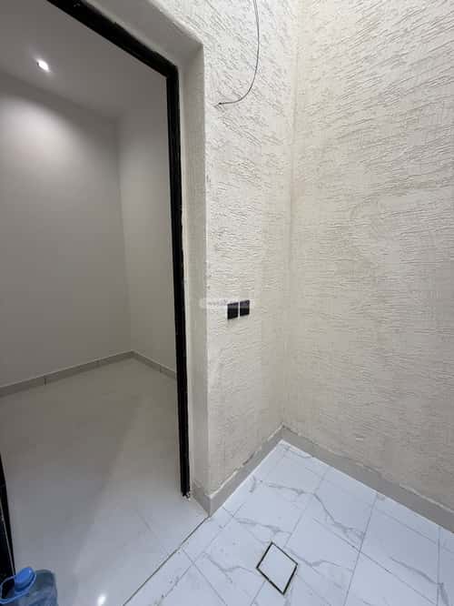 5 bedroom floor in Al Janadriyah 17