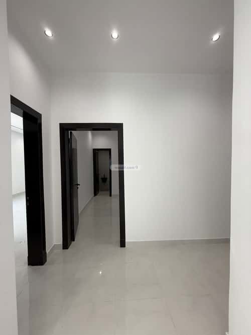 5 bedroom floor in Al Janadriyah 15