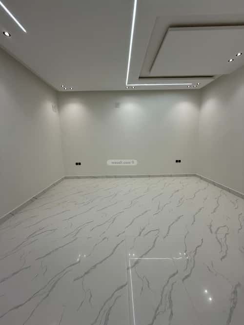 5 bedroom floor in Al Janadriyah 8