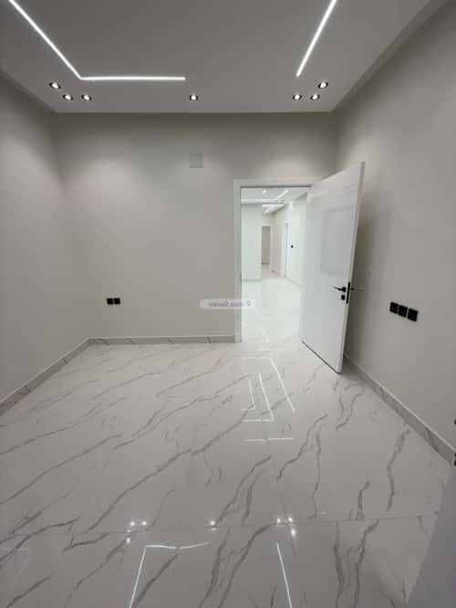 5 bedroom floor in Al Janadriyah 8
