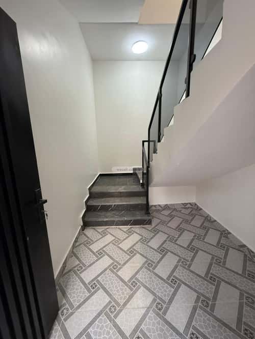 5 bedroom floor in Al Janadriyah 13