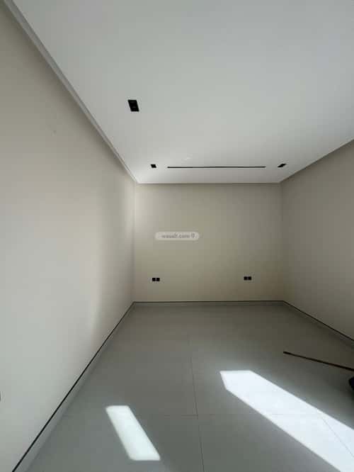 6 bedroom apartment in Al Janadriyah 7
