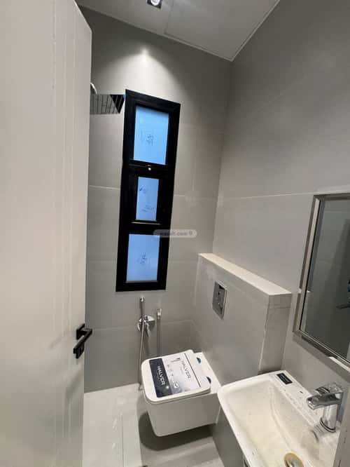6 bedroom apartment in Al Janadriyah 5