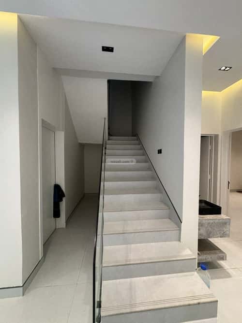 6 bedroom apartment in Al Janadriyah 6