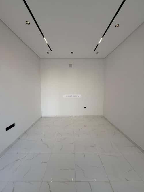 5 bedroom floor in Al Janadriyah 1