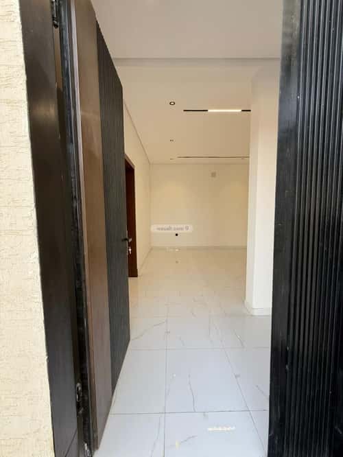 5 bedroom floor in Al Janadriyah 2