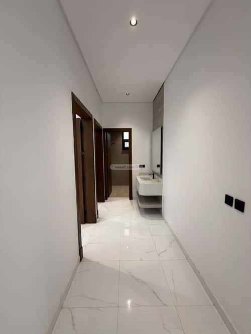 5 bedroom floor in Al Janadriyah 17