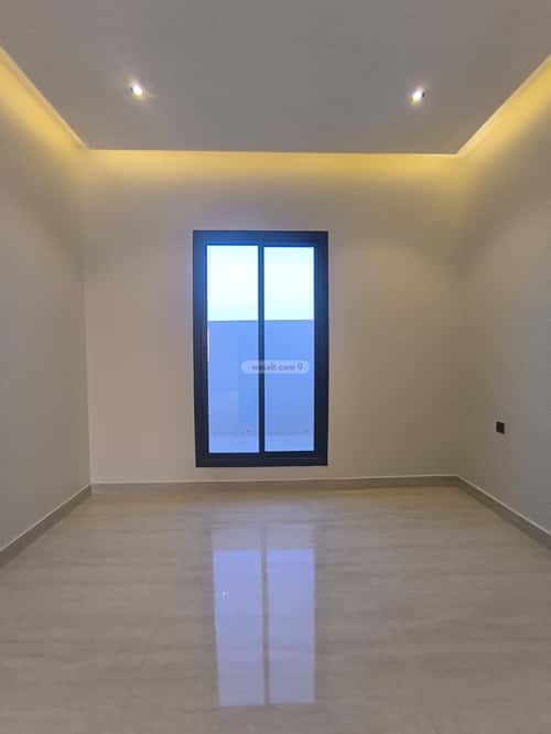5 bedroom villa in Al Janadriyah 2