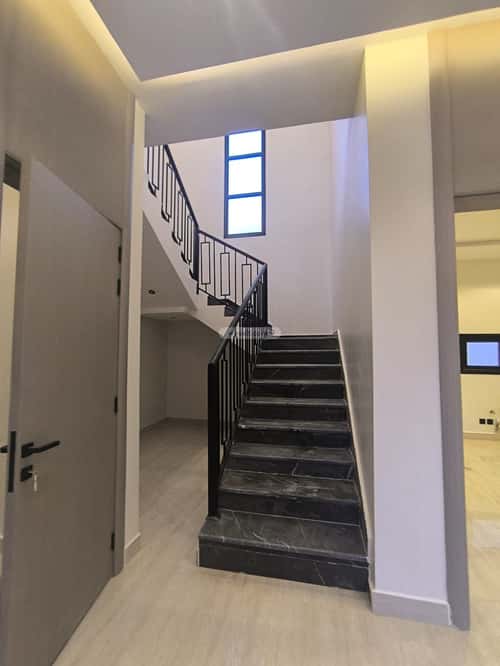 5 bedroom villa in Al Janadriyah 16