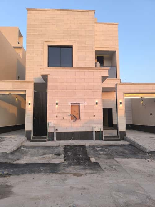 5 bedroom villa in Al Janadriyah 5