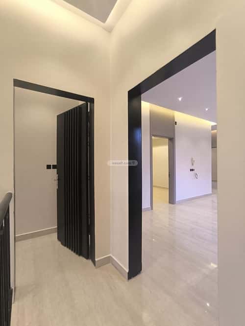 5 bedroom villa in Al Janadriyah 11
