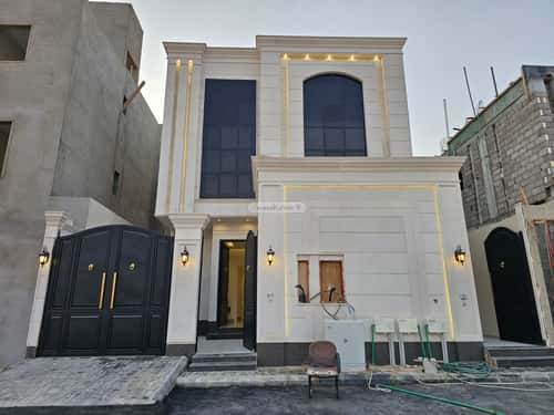 4 bedroom floor in Al Maizilah 9
