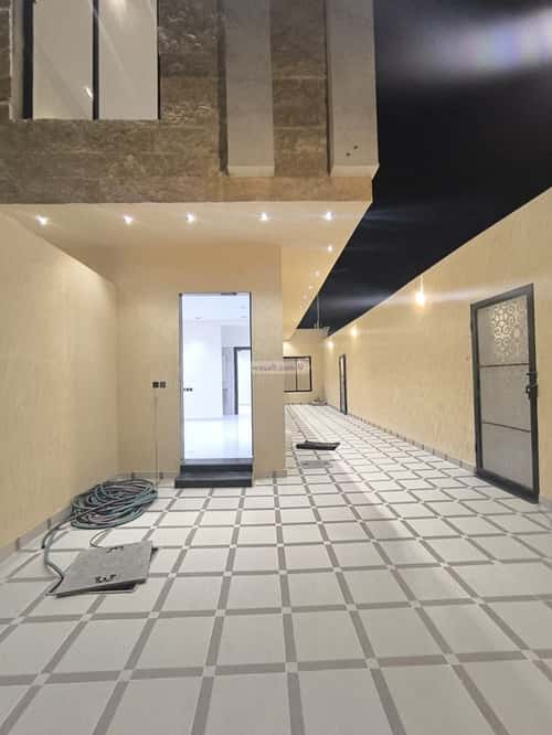 5 bedroom villa in Al Janadriyah 15