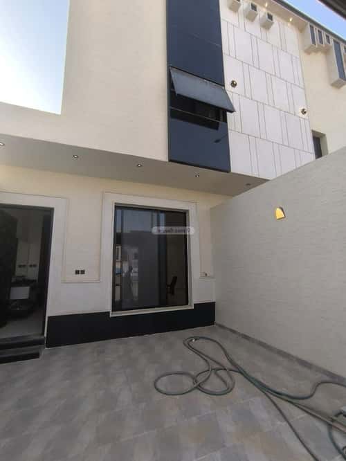 5 bedroom apartment in Al Janadriyah 10