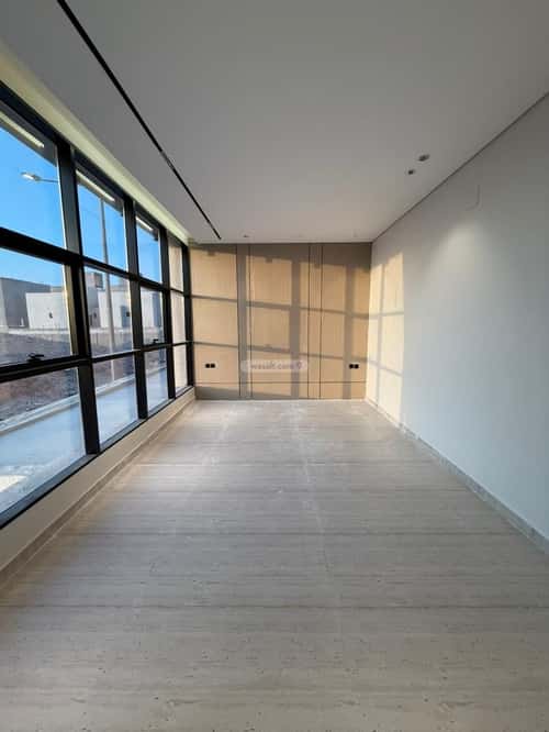 8 bedroom villa in Al Janadriyah 3