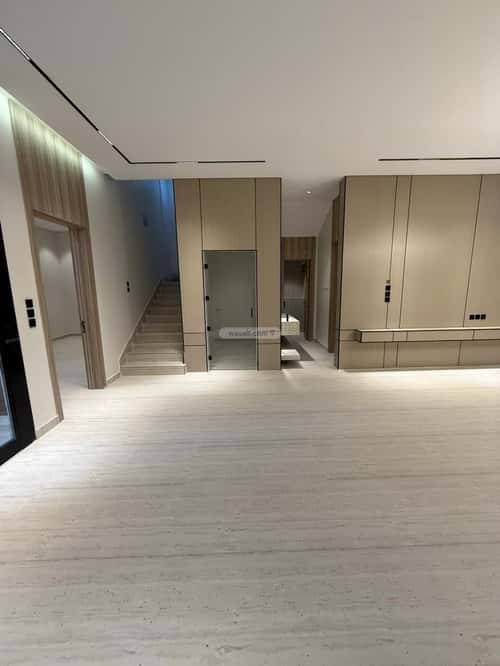 8 bedroom villa in Al Janadriyah 11