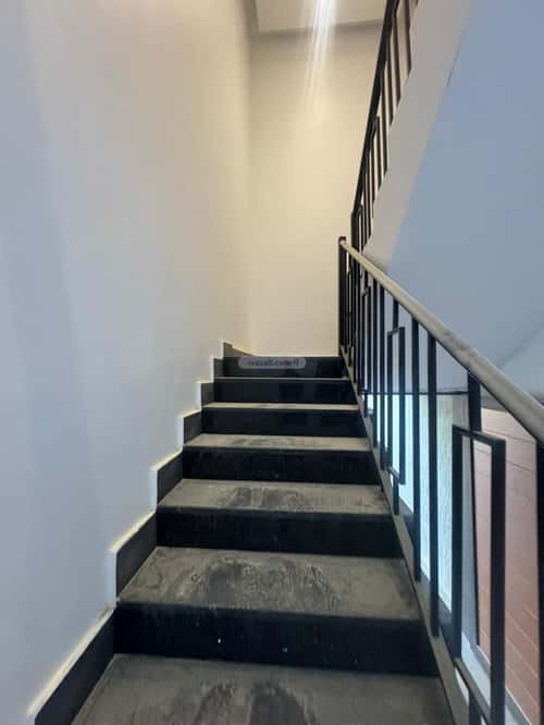 5 bedroom apartment in Al Janadriyah 15
